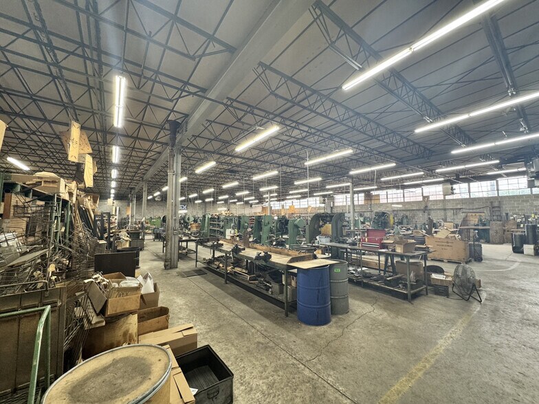 More Photos Of 9030 Gage Ave, Franklin Park Warehouse For Sale