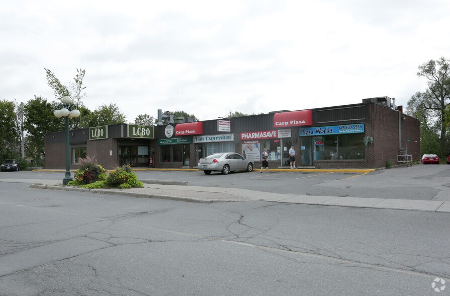 Primary Photo Of 461 Donald B Munro Dr, Ottawa Storefront For Sale