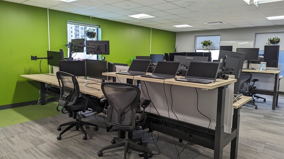 More Photos Of 700 York St, London Office For Lease