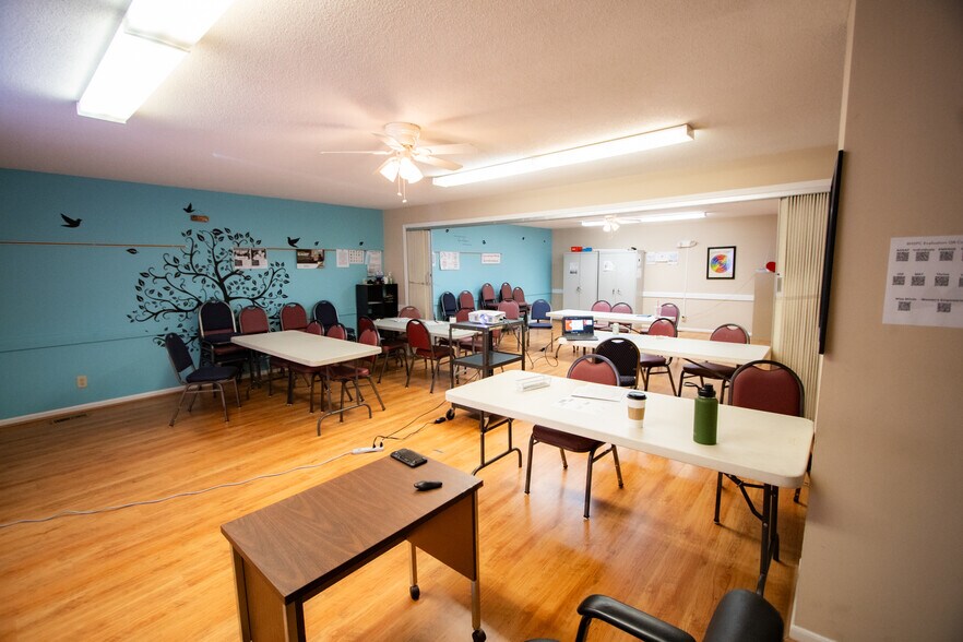 More Photos Of 309 E Main St, Pickens Storefront Retail Residential For Sale