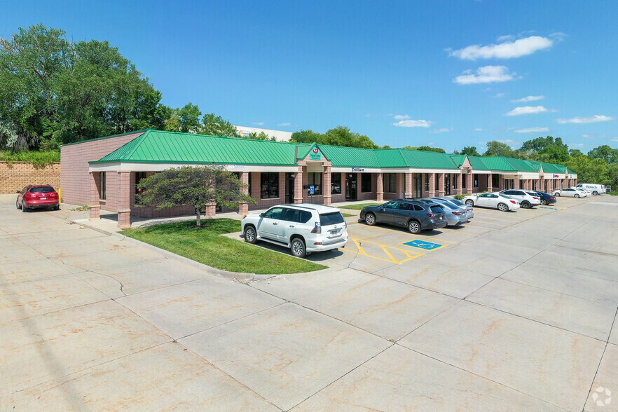 Primary Photo Of 8710 F St, Omaha Light Distribution For Lease