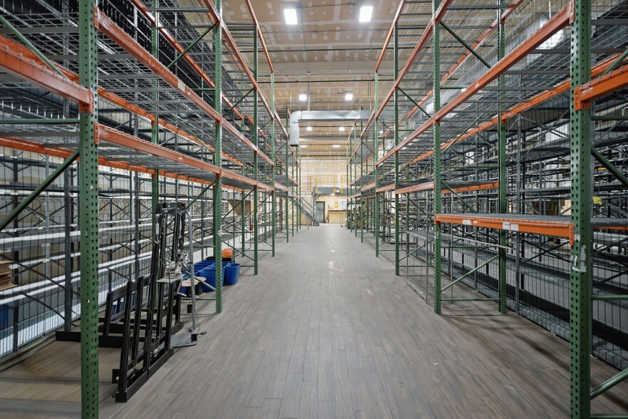 More Photos Of 2115 Jericho Tpke, New Hyde Park Manufacturing For Lease