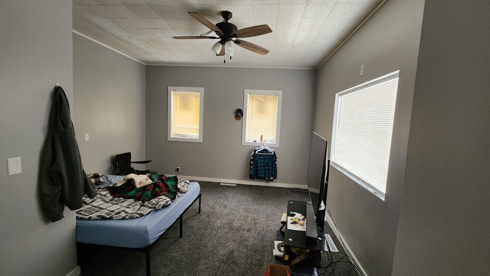 More Photos Of 1110 W Oakland Ave, Austin Apartments For Sale