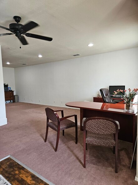 More Photos Of 1272 4th St, Los Banos Office For Lease
