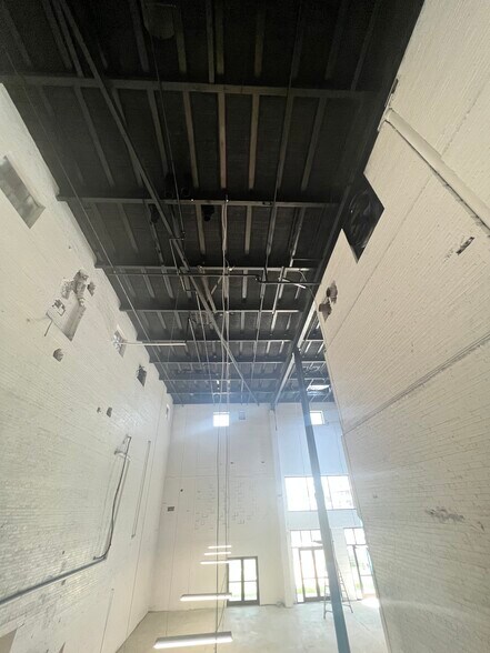 More Photos Of 15340 Citrus Country Dr, Dade City Unknown For Lease