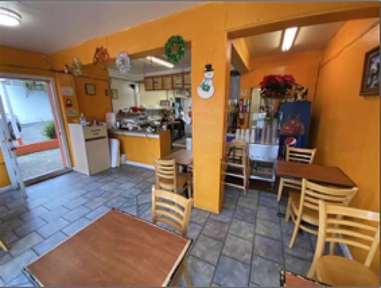 More Photos Of 3231 Macdonald Ave, Richmond Restaurant For Lease