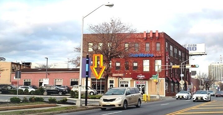 More Photos Of 18 Oliver St, Newark Office For Lease