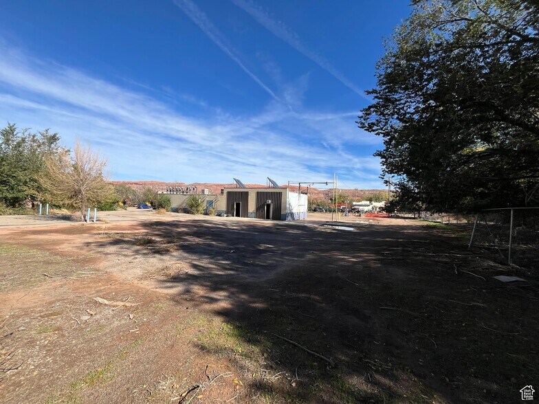 More Photos Of 588 Kane Creek Blvd, Moab General Retail For Sale