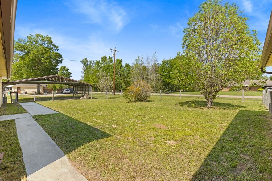 More Photos Of 22360 Highway 321, Cleveland Flex For Sale