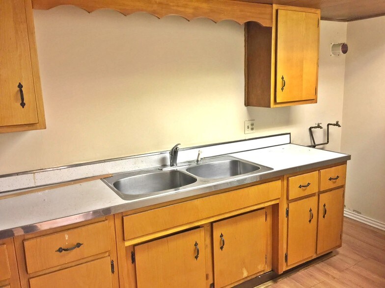 More Photos Of 8 Ibm Rd, Poughkeepsie Office For Sale