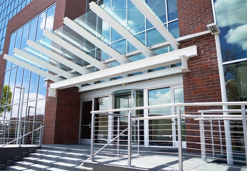 More Photos Of 1873 S Bellaire St, Denver Office For Lease