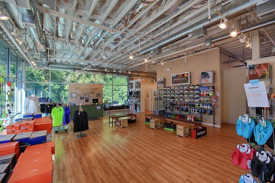 More Photos Of 431 W Ponce de Leon Ave, Decatur Storefront Retail Office For Lease