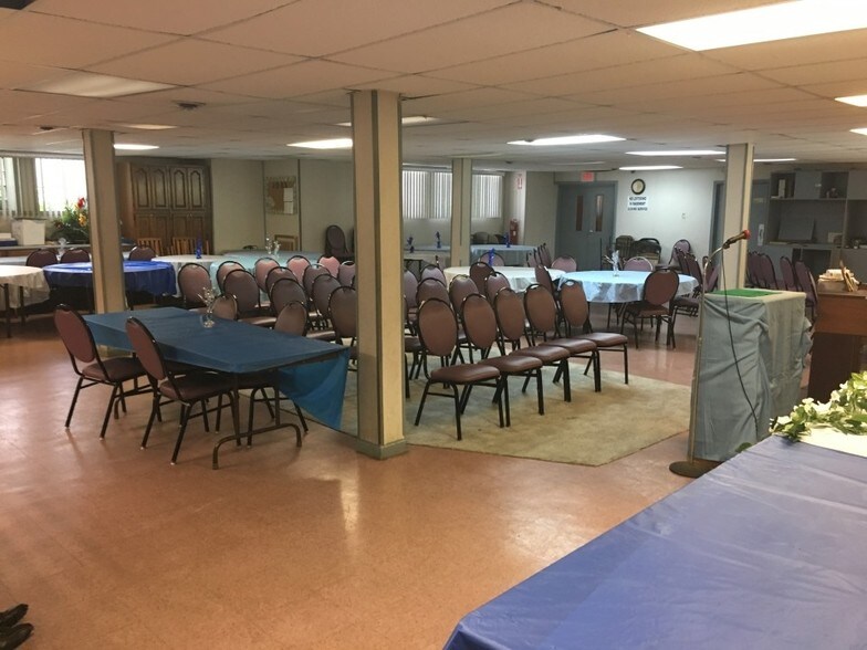 More Photos Of 9841 Dundee St, Detroit Religious Facility For Sale