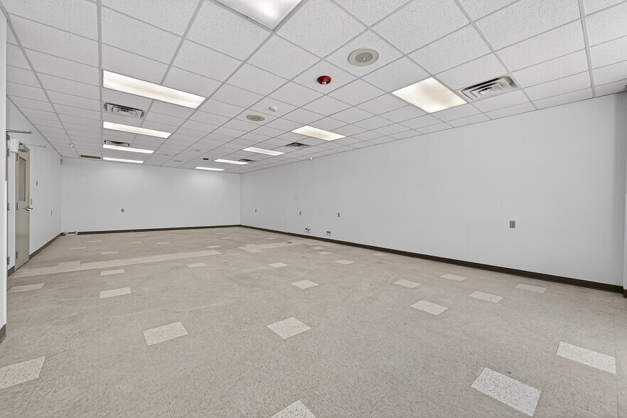 More Photos Of 32-72 W Joyce Blvd, Fayetteville Storefront For Lease