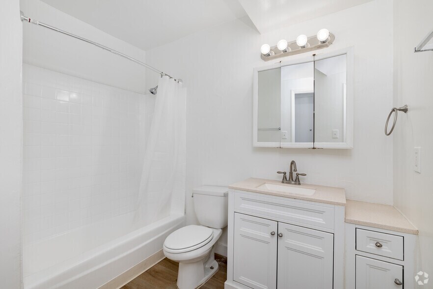 More Photos Of 2700 Ellendale Pl, Los Angeles Apartments For Sale