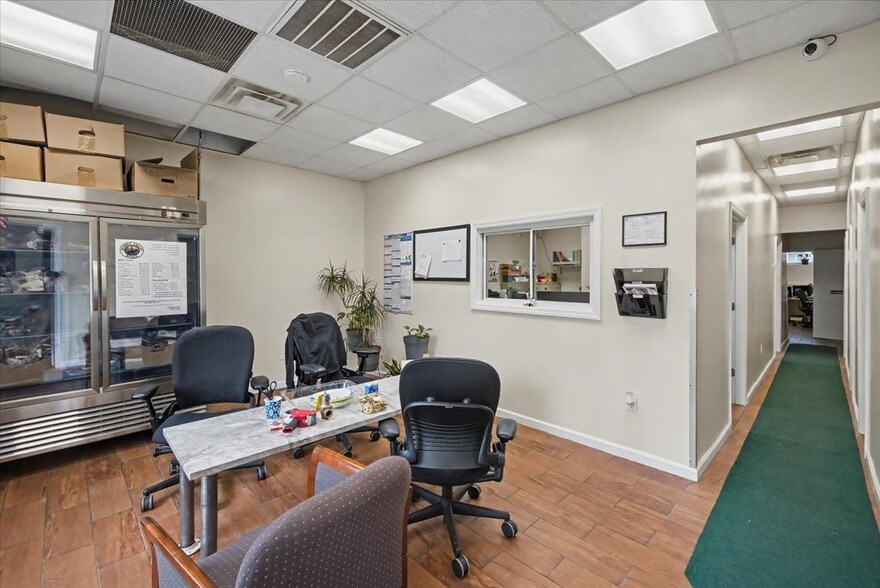 More Photos Of 17 Vreeland St, Lodi Warehouse For Sale