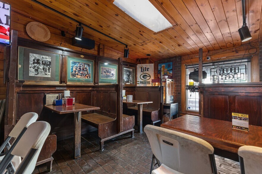 More Photos Of 217 E College Ave, Appleton Restaurant For Sale