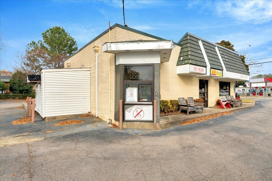 More Photos Of 306 Wait Ave, Wake Forest Fast Food For Sale