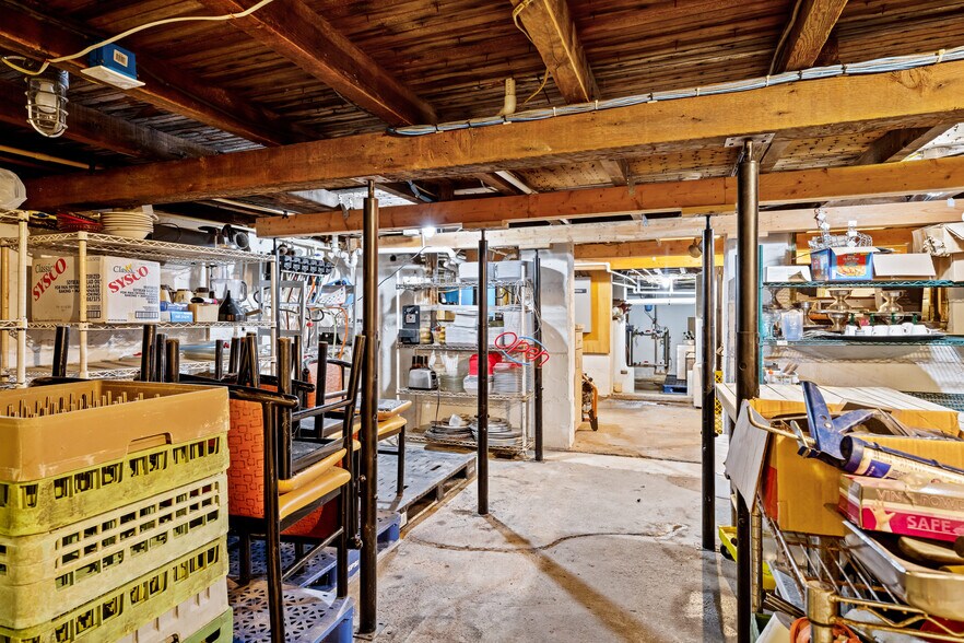 More Photos Of 5626 W Lincoln Hwy, Parkesburg Restaurant For Sale