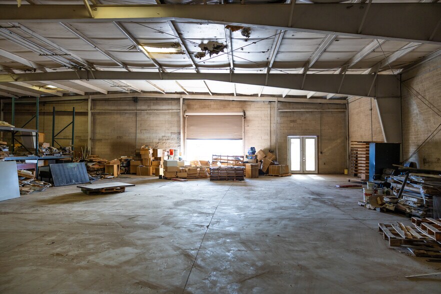 More Photos Of 1302 W Lincoln St, Phoenix Warehouse For Sale