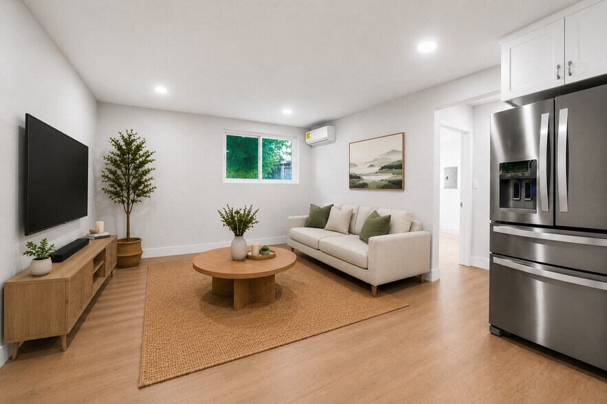 More Photos Of 1562 W 31st St, Long Beach Apartments For Sale