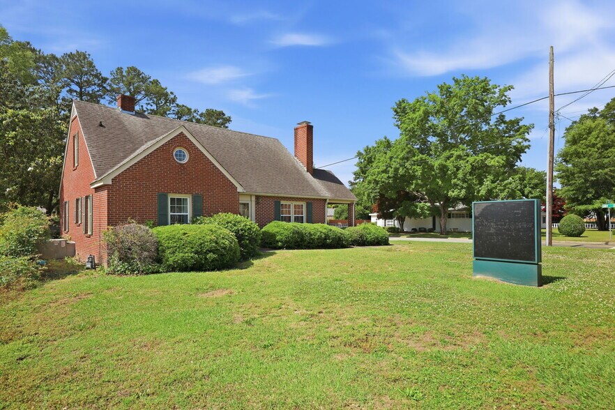 More Photos Of 1008 W Vernon Ave, Kinston Office For Sale