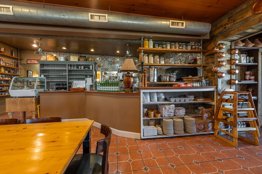 More Photos Of 424 N Main St, Souderton Restaurant For Sale