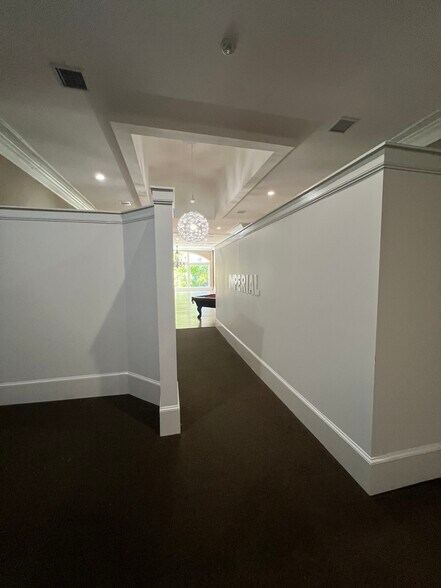 More Photos Of 1537 Main St, Columbia Storefront Retail Office For Lease