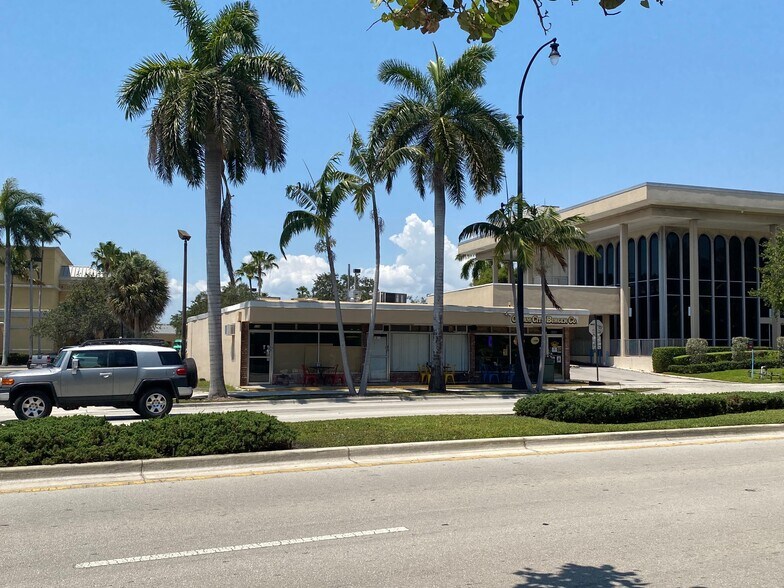 More Photos Of 1136-1140 E Hillsboro Blvd, Deerfield Beach General Retail For Sale