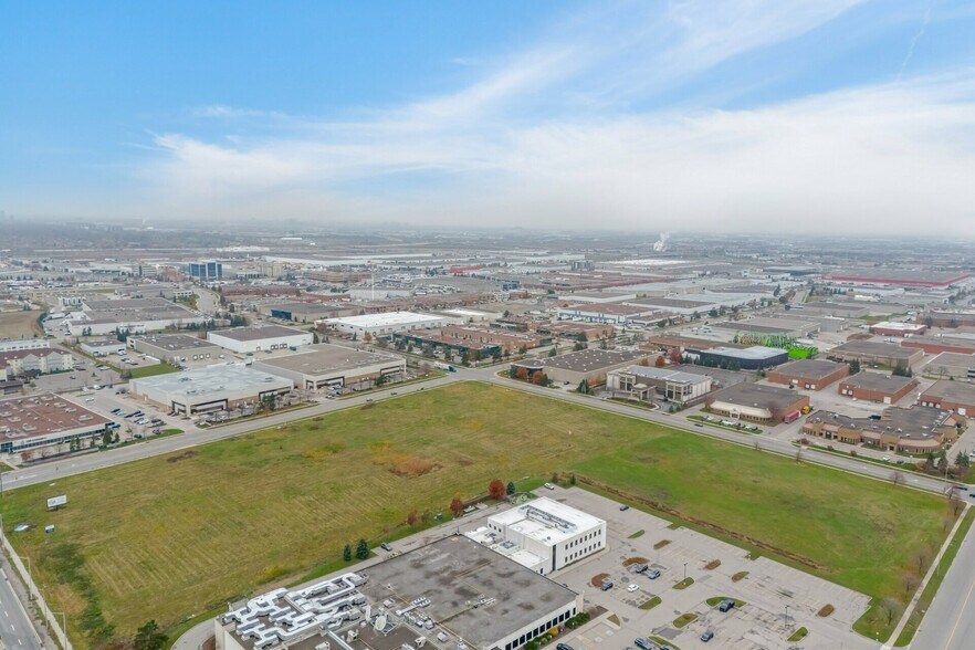 More Photos Of 70 Superior Blvd, Mississauga Land For Sale