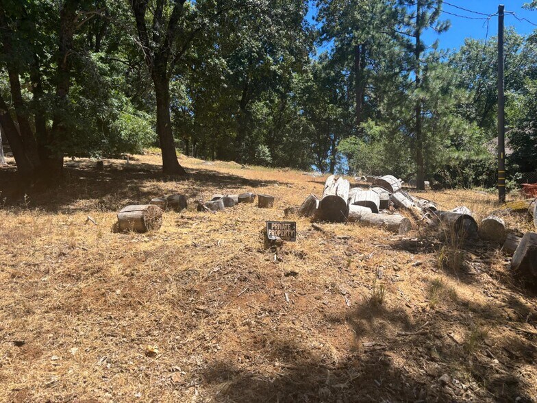 More Photos Of 15574 Hinton Rd, Pioneer Land For Sale