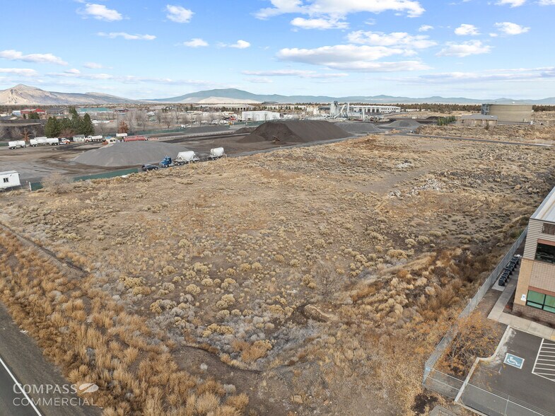 More Photos Of Vista La Monte Lot 4, Redmond Land For Sale