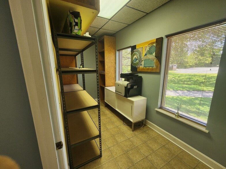 More Photos Of 4727 Cornell Rd, Blue Ash Office For Lease