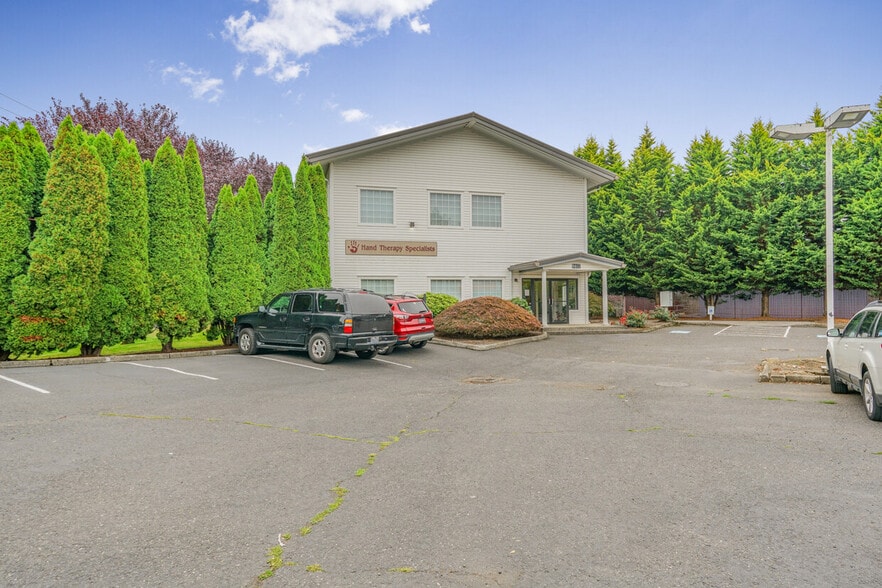 More Photos Of 9407 NE Vancouver Mall Dr, Vancouver Medical For Sale