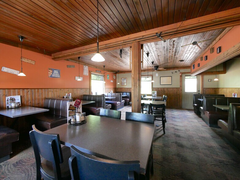 More Photos Of 56721 Ferry Landing Rd, Shadyside Shelter For Sale