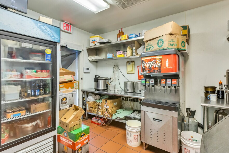 More Photos Of 9010 Grant Line Rd, Elk Grove Bar For Sale