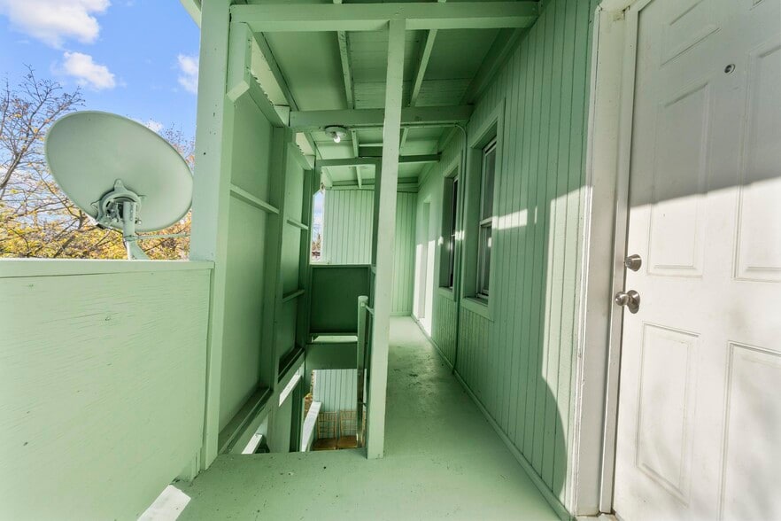 More Photos Of 746 Maple St, Bridgeport Apartments For Sale