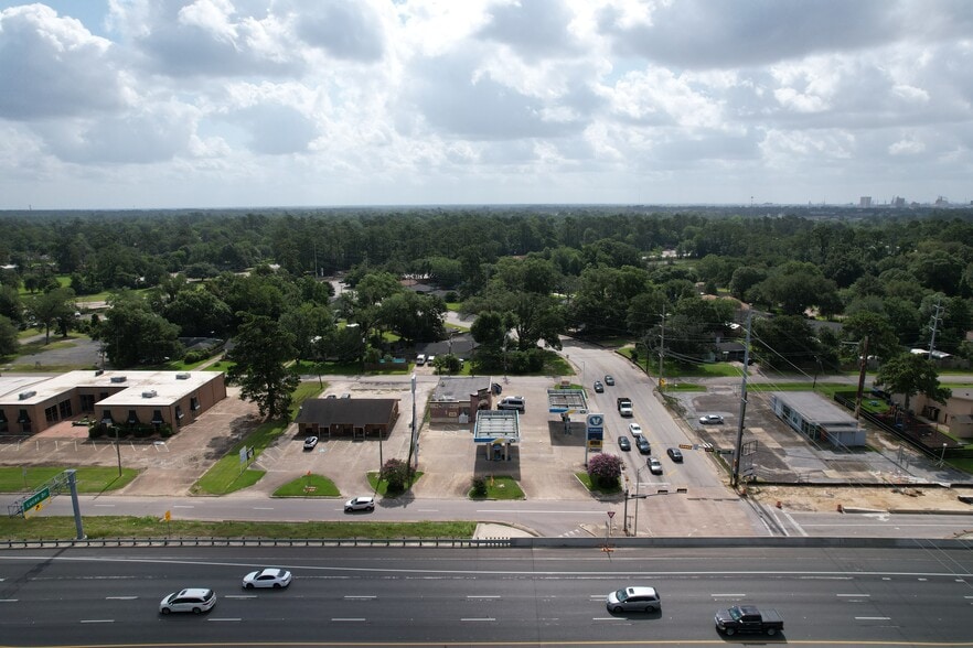 More Photos Of 2810 Eastex Fwy, Beaumont Convenience Store For Sale