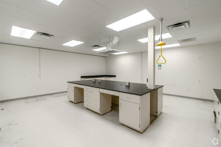 More Photos Of 4233 Technology Dr, Durham Research And Development For Lease