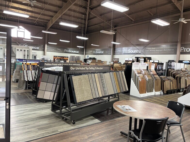 More Photos Of 6 Rossi Cir, Salinas Warehouse For Lease