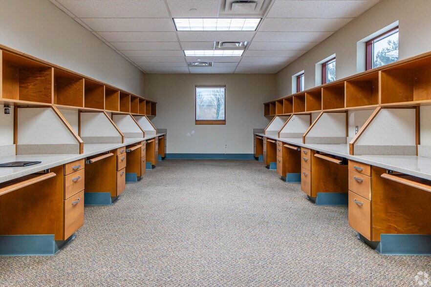 More Photos Of 197 Hance Ave, Tinton Falls Medical For Sale