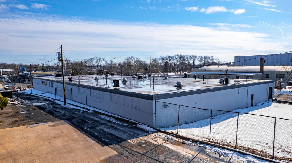 More Photos Of 569 Joyce Kilmer Ave, New Brunswick Industrial For Sale