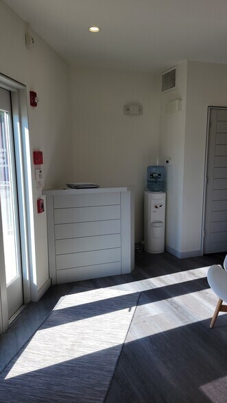 More Photos Of 59 Wilton Rd, Westport Office For Lease