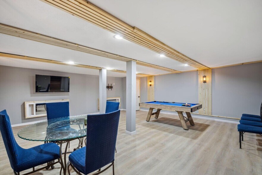 More Photos Of 4677 E Livingston Ave, Columbus Specialty For Sale