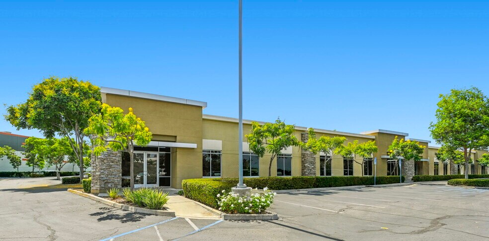 More Photos Of 3164 Lionshead Ave, Carlsbad Office For Sale