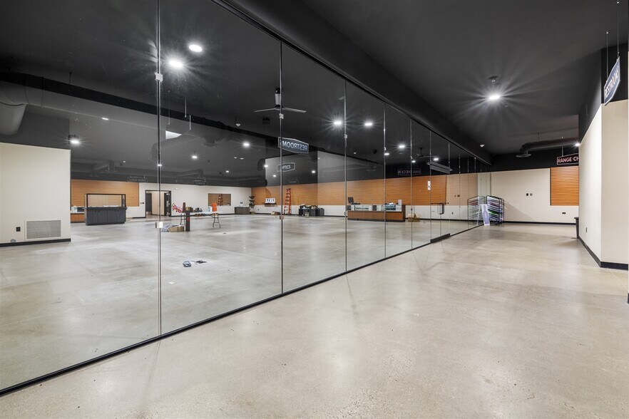 More Photos Of 7051 Highway 2 and 52 W, Minot Warehouse For Sale