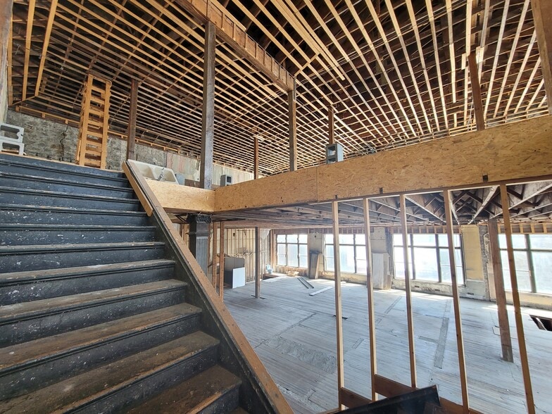 More Photos Of 1976 Valley St, Baker City Office Residential For Sale