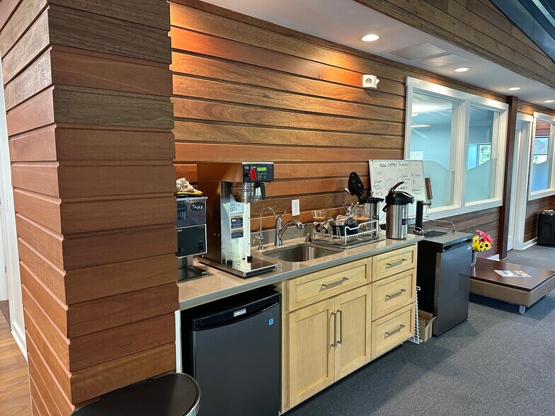 More Photos Of 310 Greenfield Dr, Newport Warehouse For Sale