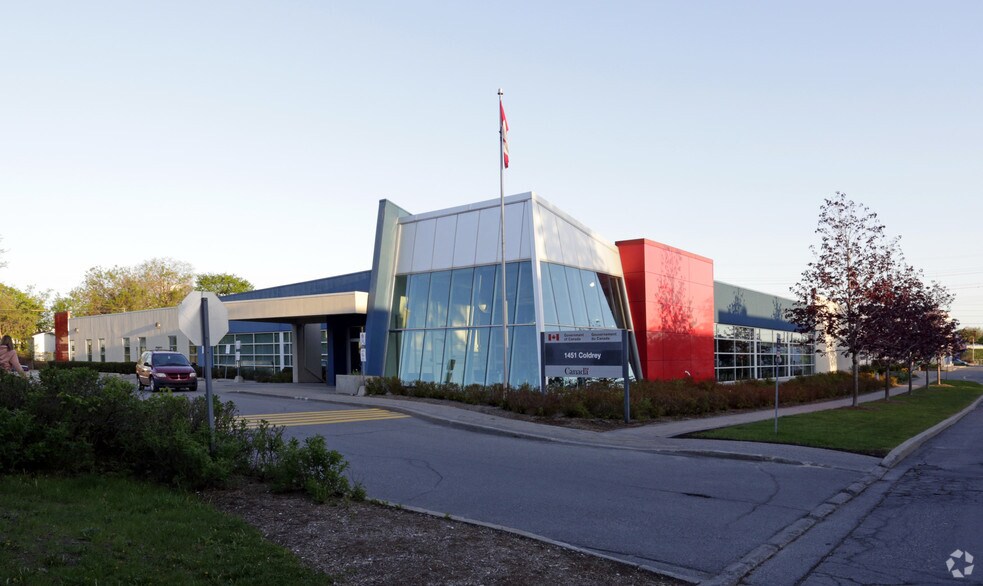 More Photos Of 1550 Carling Ave, Ottawa Office For Lease