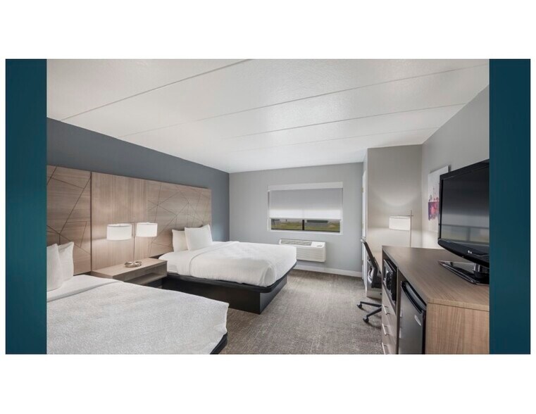 More Photos Of 2902 E DuPont Rd, Fort Wayne Hotel For Sale